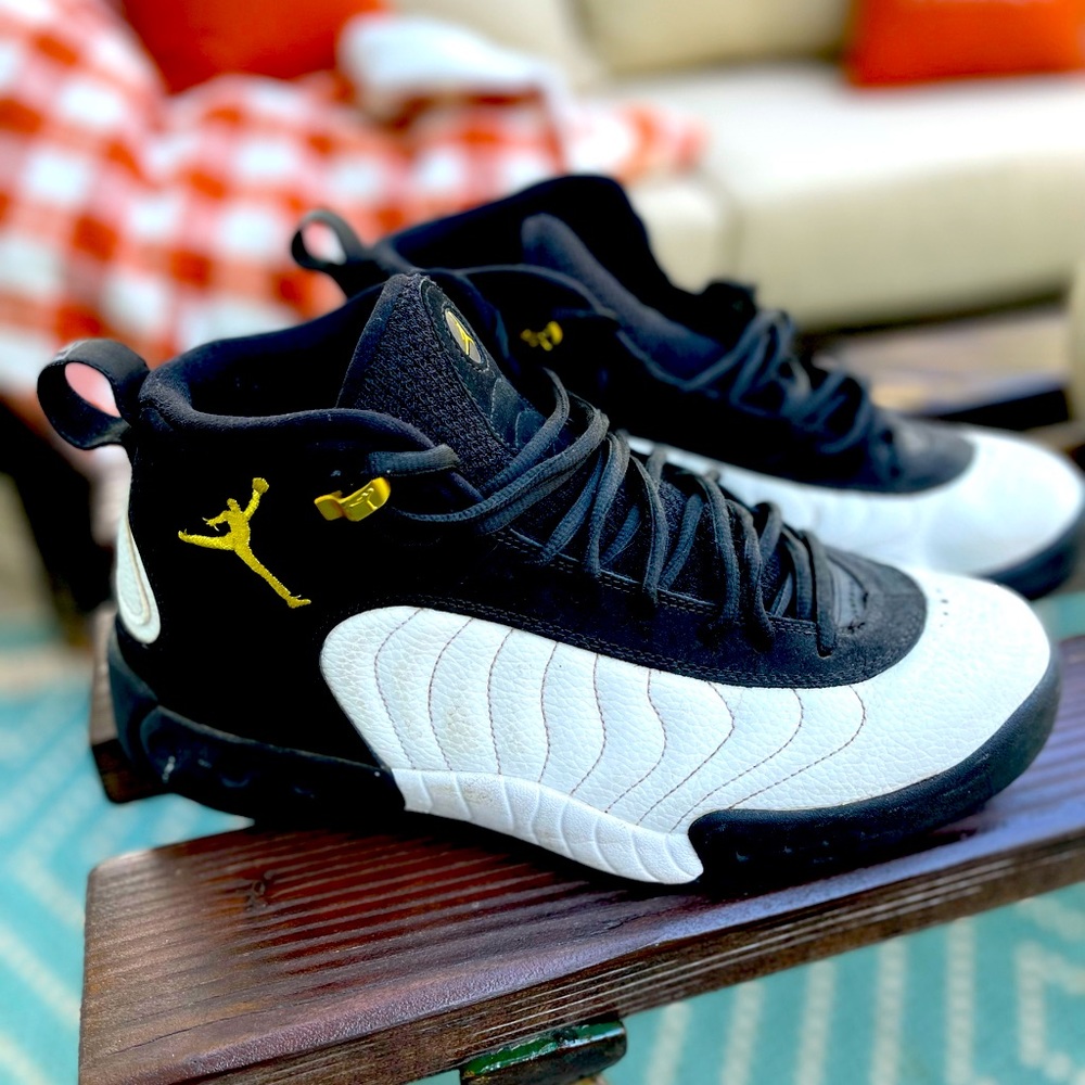 Men’s sneakers Air Jordan basketball hi tops